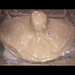 Forever 21 oversized glam sun hat